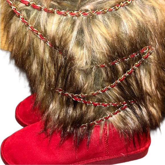 Shoe dazzle Winters Here Fuzzie Boot in Chili Pepper Red - Picture 7 of 14